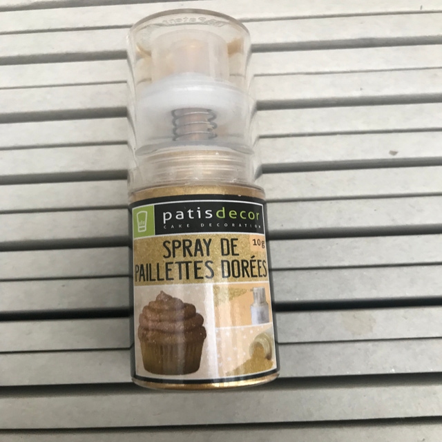 J'ai testé pour vous paillettes alimentaires dorées en spray PATISDECOR  (Blog Zôdio)