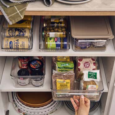 Comment bien ranger ses casseroles et couvercles dans un tiroir de